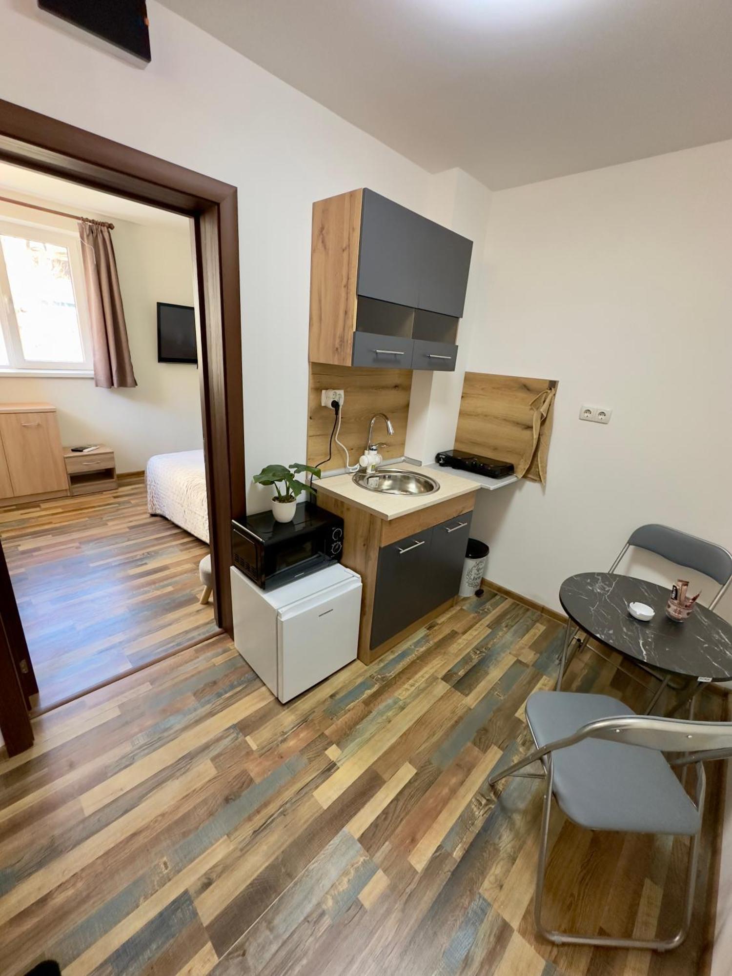 Navial 1 Hotel Габрово Екстериор снимка